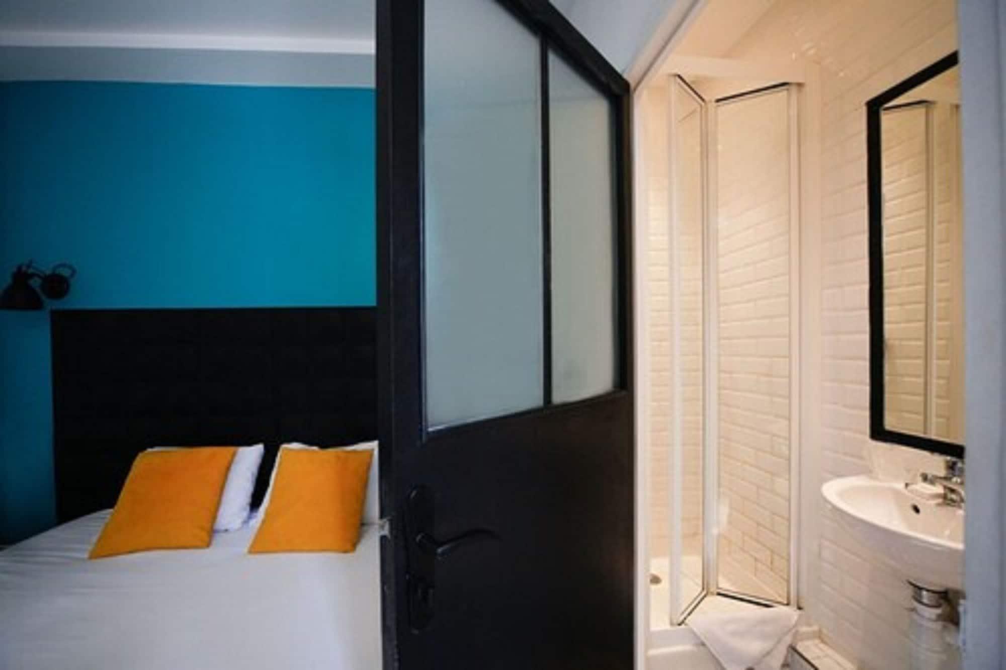 Arty Porte De Versailles By River Hostel Parijs
