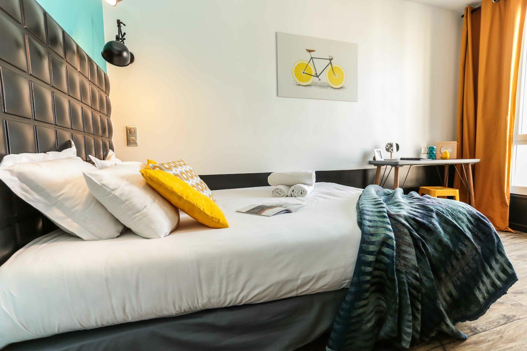 Arty Porte De Versailles By River Hostel Parijs